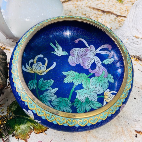 Beautiful Vintage Royal Blue Cloisonné Bowl with Floral Motif